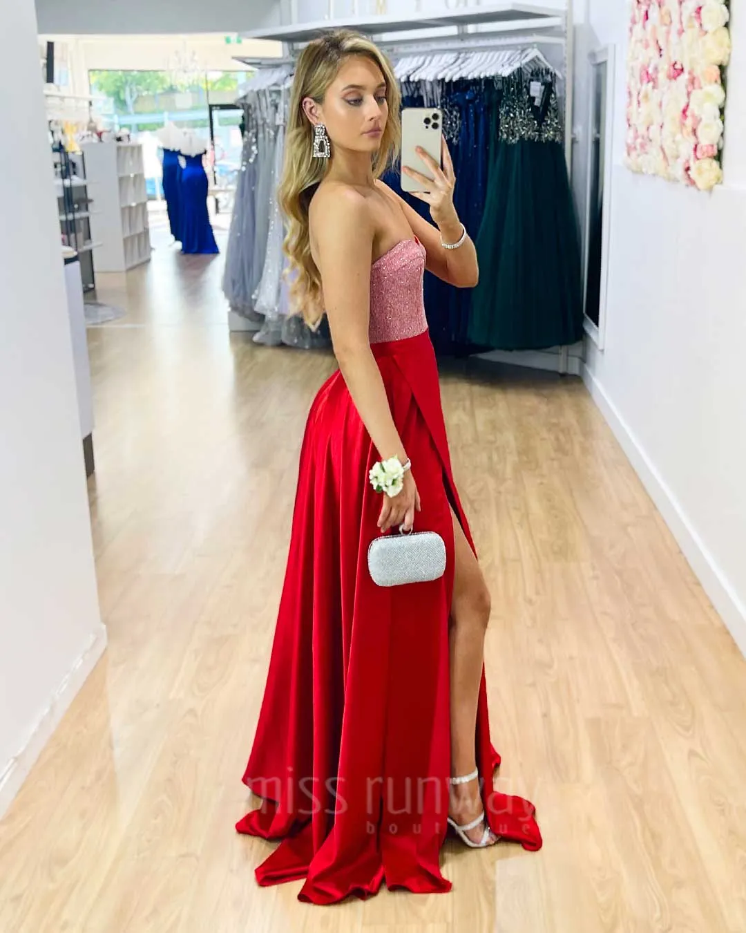 Elizabeth Gown - Red [SAMPLE]